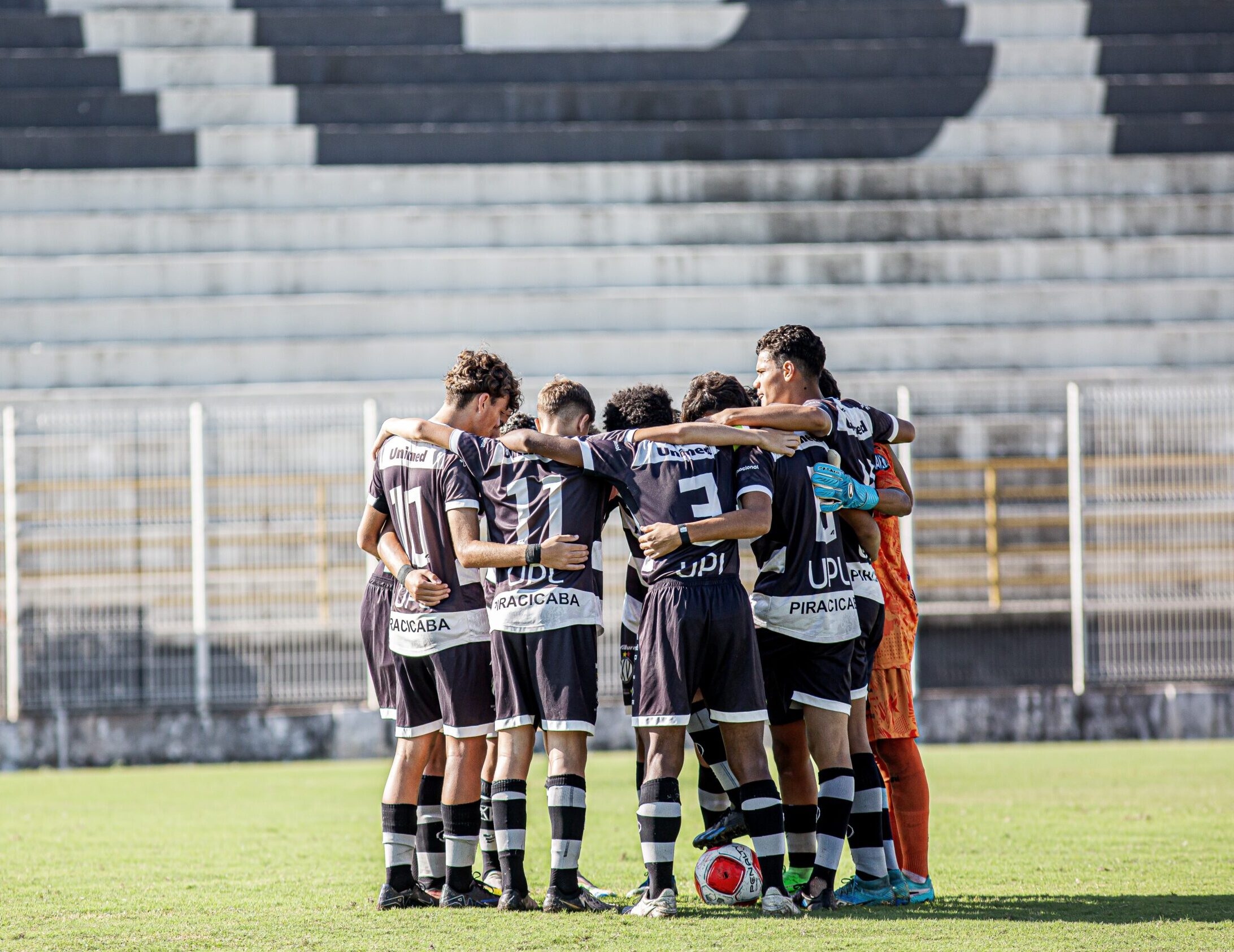 Manhã com uma vitória e um revés das equipes DNA XV pelo Campeonato Paulista 